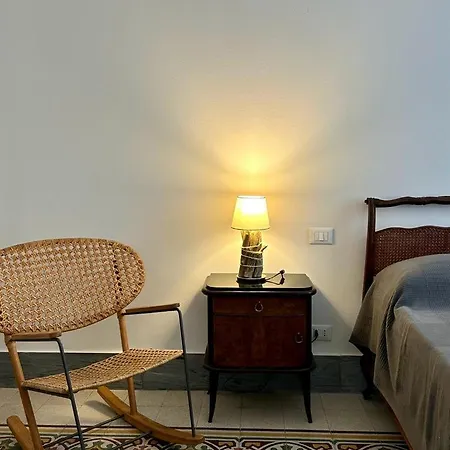 Apartment Acatoa - Spacious Bright In The City Center 3 Bedrooms - / Easy Access And Connections To 5 Terre And Portovenere