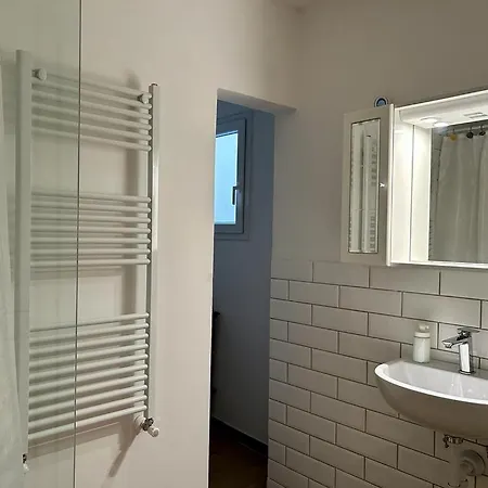 Acatoa - Spacious Bright In The City Center 3 Bedrooms - / Easy Access And Connections To 5 Terre And Portovenere La Spezia